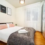 Central Elegant - Anastasia Apartment - By Openhouse