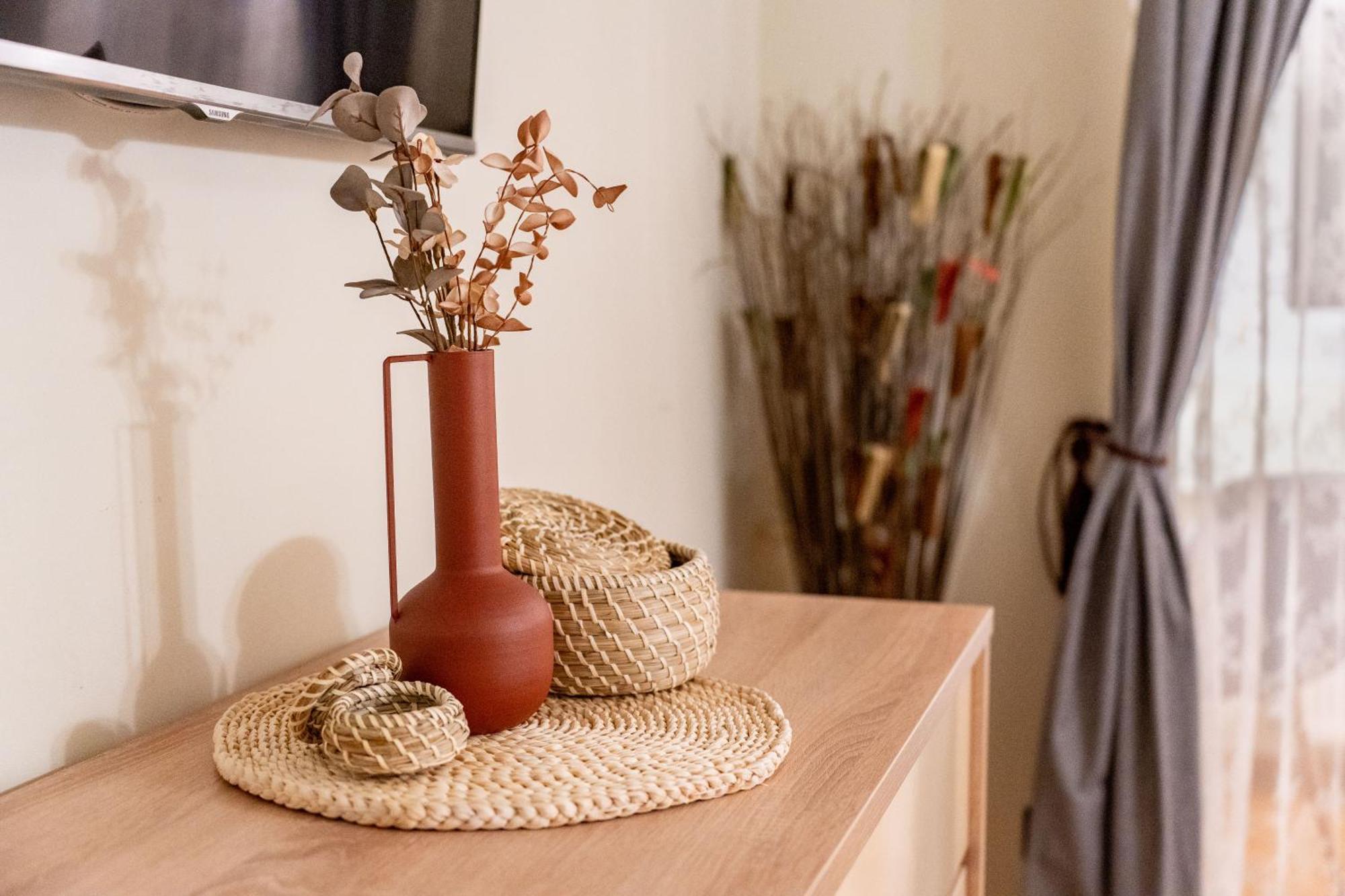 Elegant - Anastasia - By Openhouse Apartment