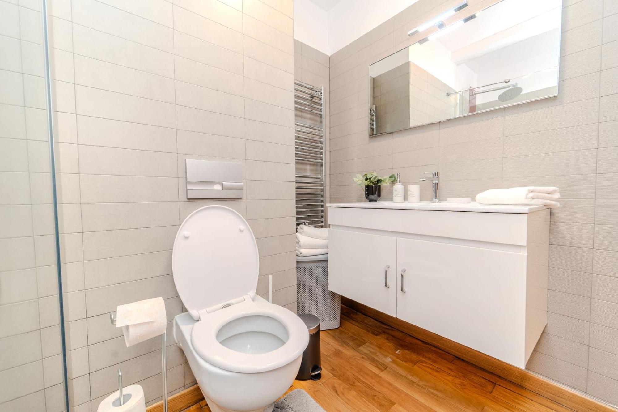 Elegant - Anastasia - By Openhouse Apartment