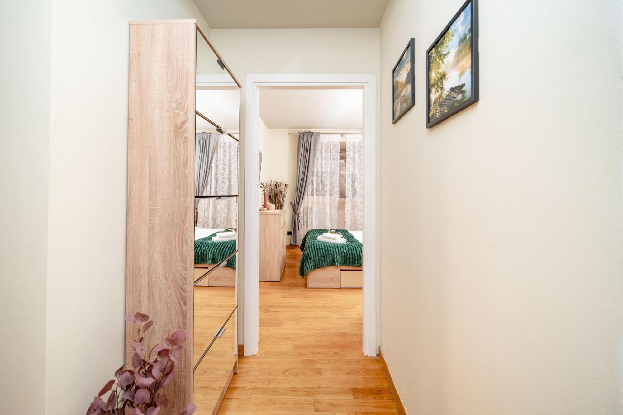 Elegant - Anastasia - By Openhouse Apartment *